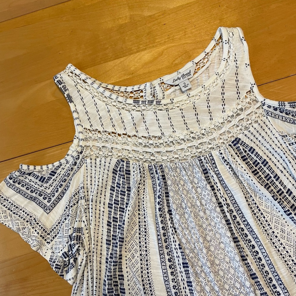 Lucky Brand Cold Shoulder Top - Size S - Picture 3 of 8